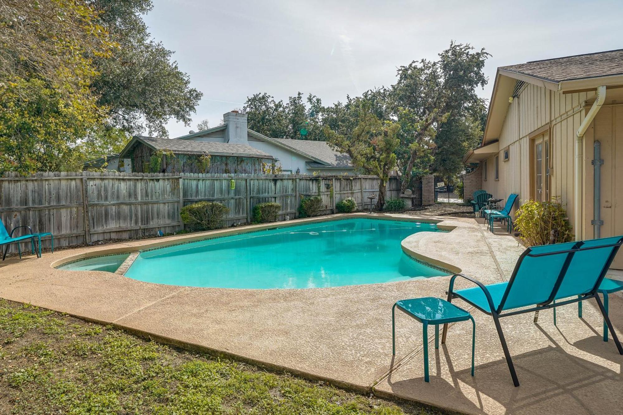 Holiday home With Private Pool 5 Mi To Downtown